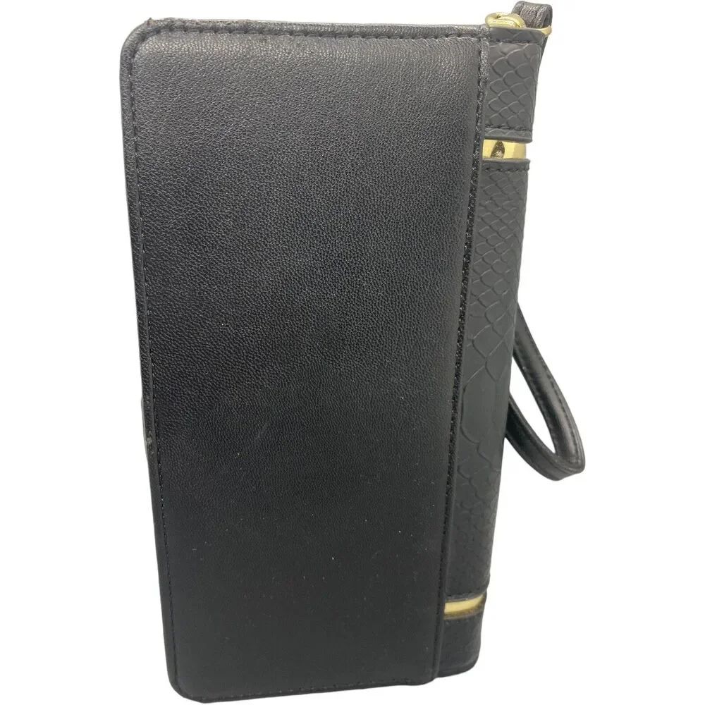 Guess USA Women's Black Snake Wristlet Wallet Sleek Classy EUC